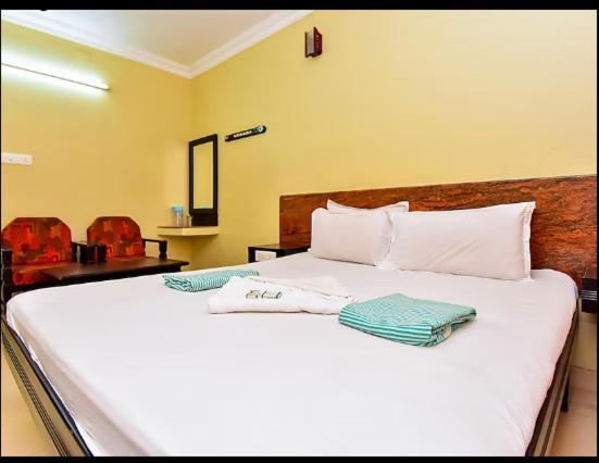 Hotel Srimaniya Kanjakumari Kültér fotó