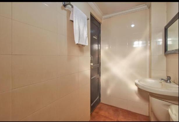 Hotel Srimaniya Kanjakumari Kültér fotó